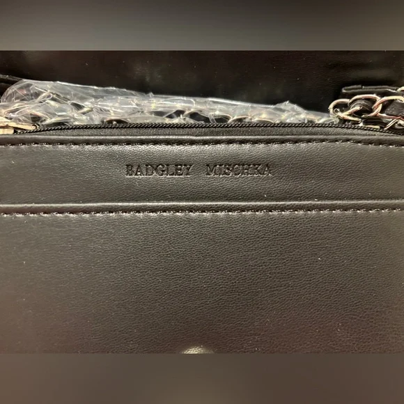 NWT Badgley Mischka Diamond Quilted Crossbody - Picture 8 of 10